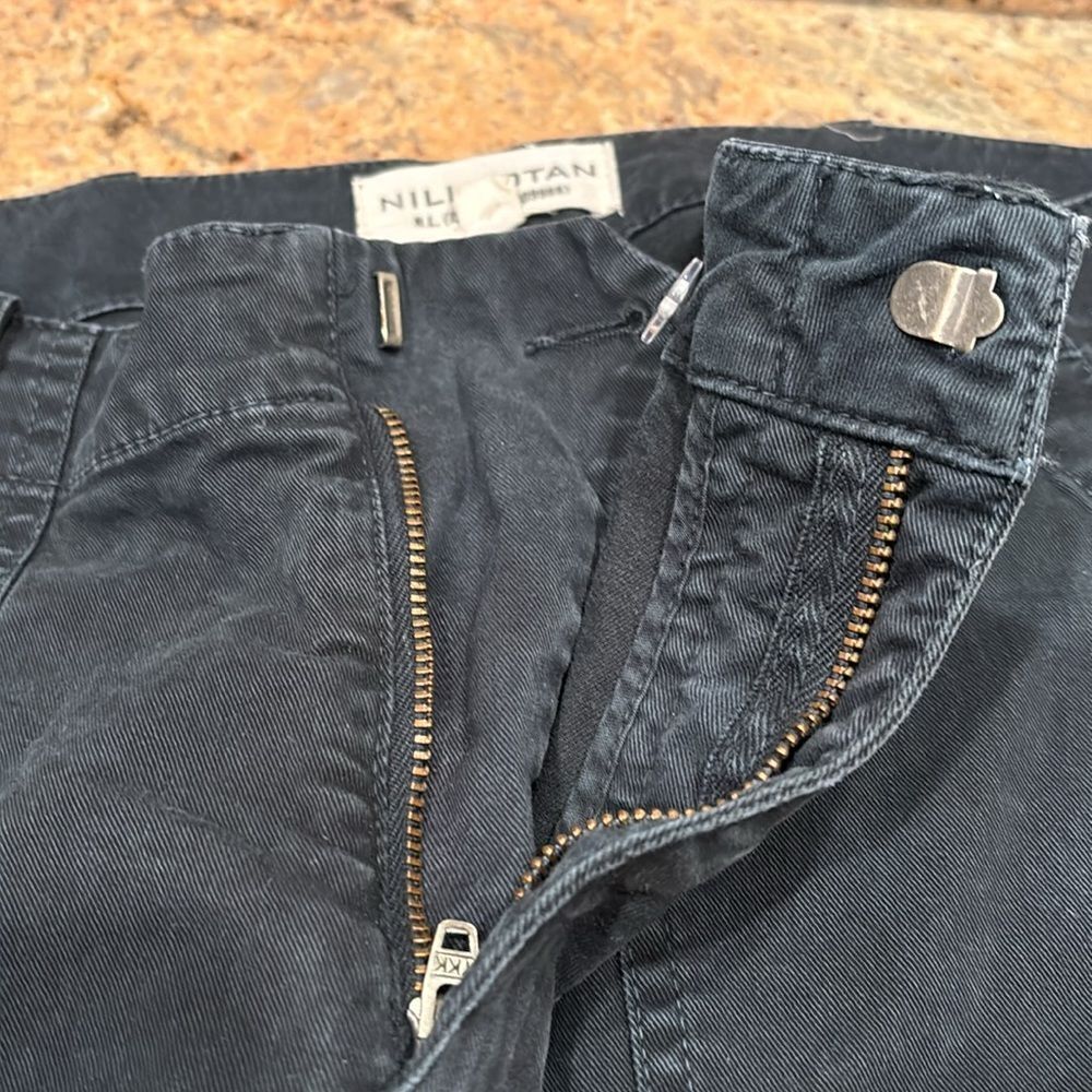 Nili Lotan woman's black cargo pants cuffed at the bottom - Picture 11 of 14